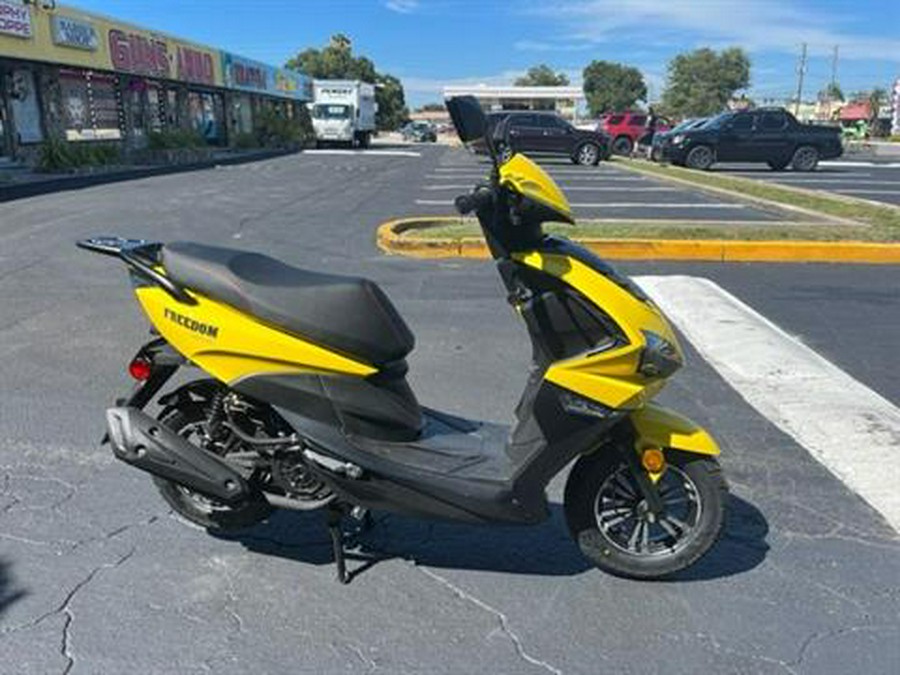 2022 Freedom Scooters Canoe 150cc