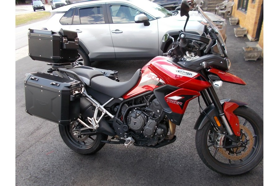 2022 Triumph Tiger 900 GT Pro (Color)