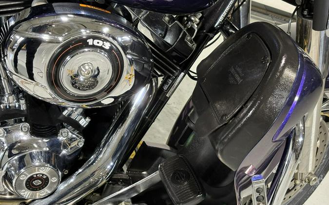 2010 Harley-Davidson® Electra Glide® Ultra Limited Two-Tone Vivid Black/Black Ice Pearl