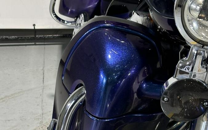 2010 Harley-Davidson® Electra Glide® Ultra Limited Two-Tone Vivid Black/Black Ice Pearl