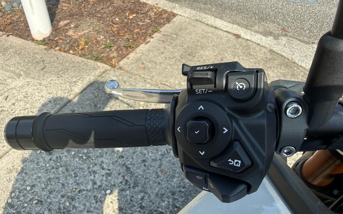 2025 Yamaha MT-09 SP
