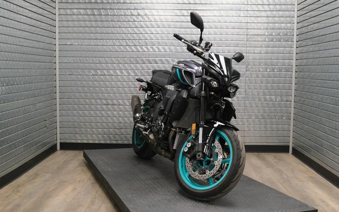 2024 YAMAHA MT-10