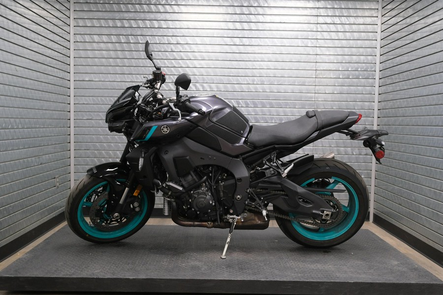 2024 YAMAHA MT-10