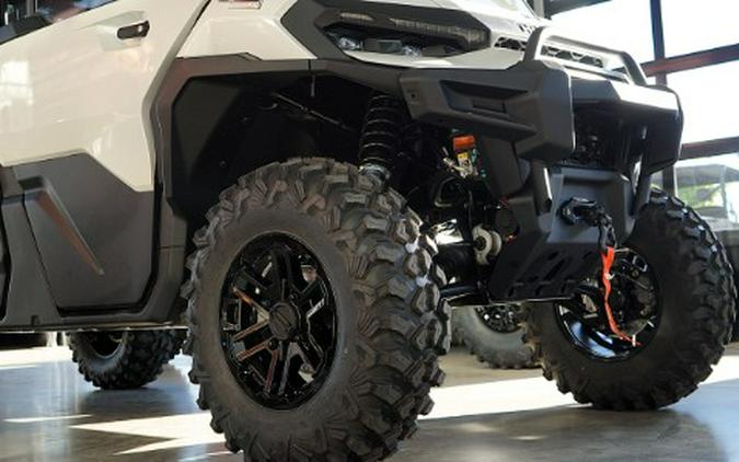 2027 Can-Am Defender XU MAX Limited HD11