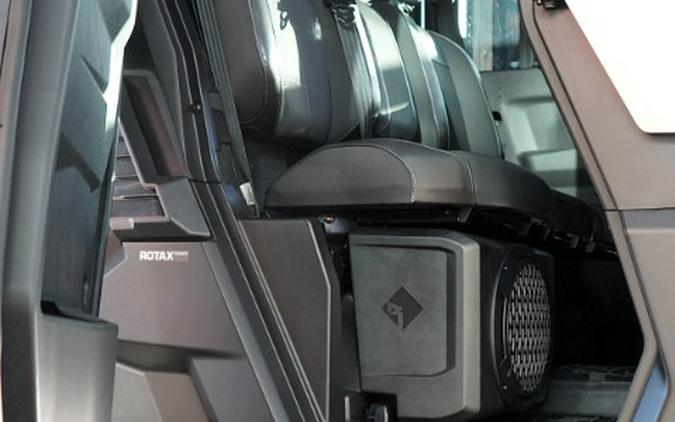 2027 Can-Am Defender XU MAX Limited HD11