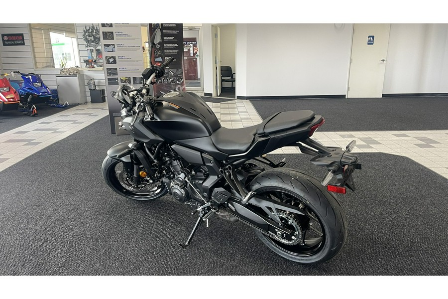 2025 Yamaha MT 07