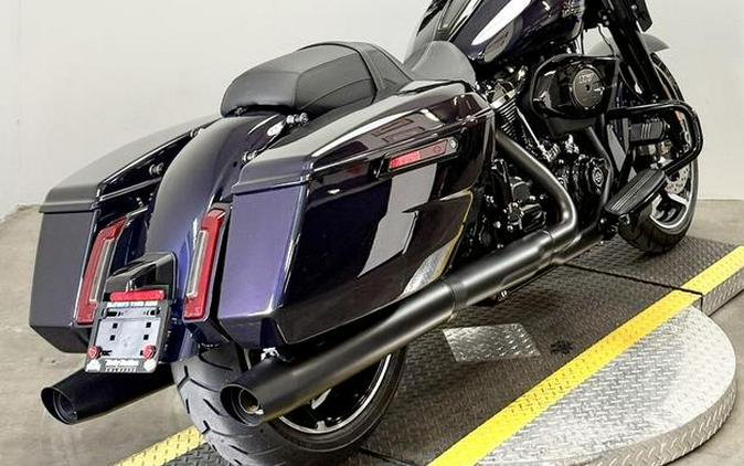 2025 Harley-Davidson® FLHX - Street Glide®