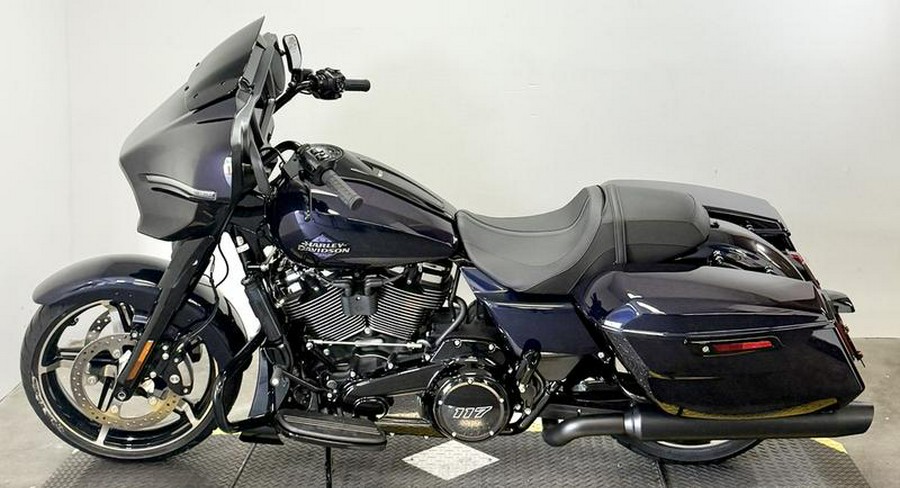 2025 Harley-Davidson® FLHX - Street Glide®