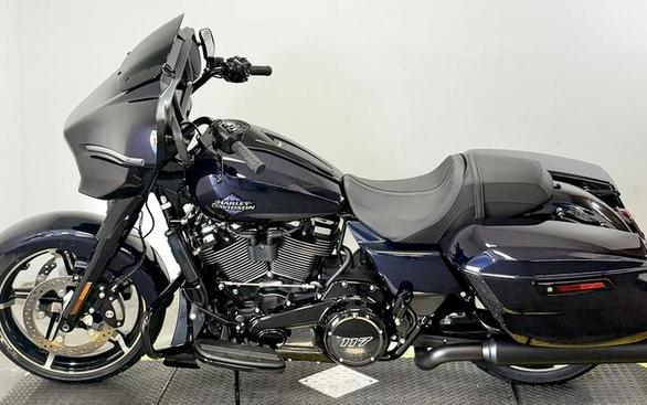 2025 Harley-Davidson® FLHX - Street Glide®
