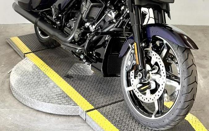 2025 Harley-Davidson® FLHX - Street Glide®