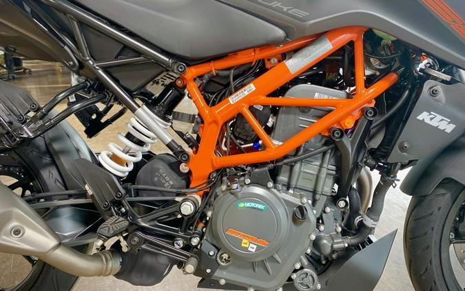 2023 KTM 390 Duke