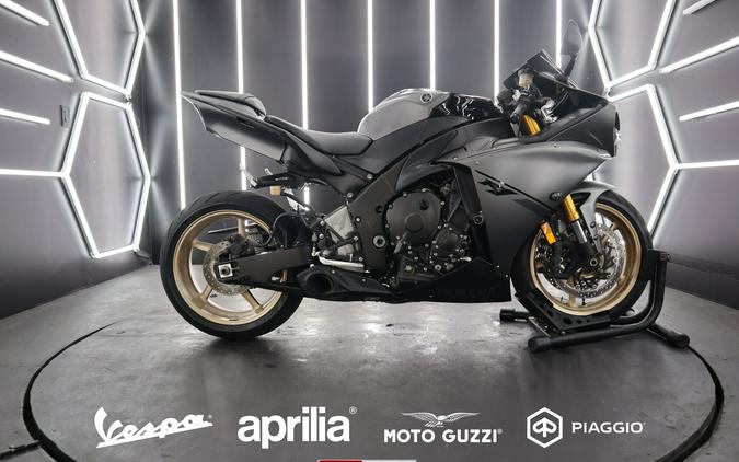 2014 Yamaha YZF-R1