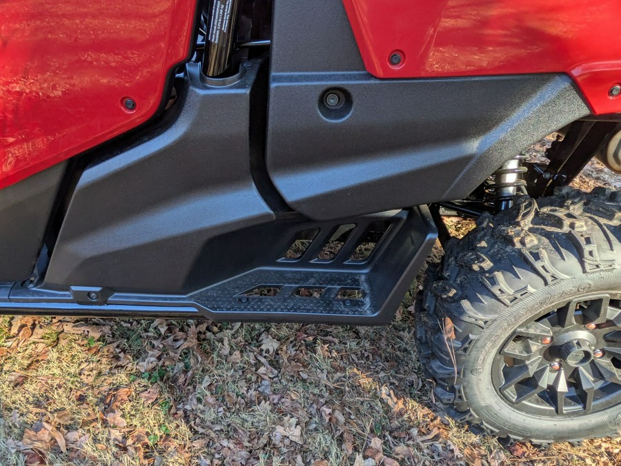2025 Honda Pioneer 1000 Deluxe