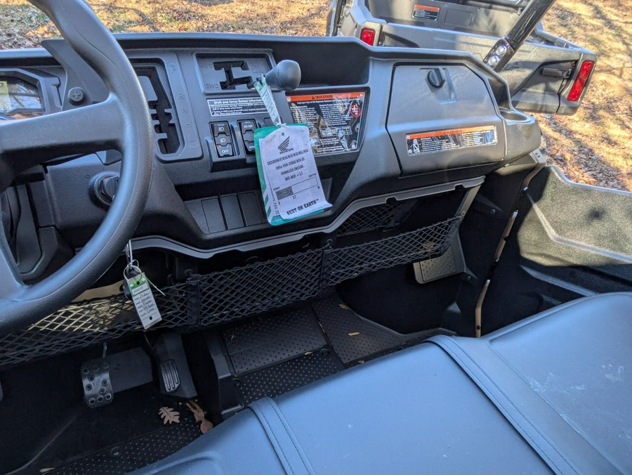 2025 Honda Pioneer 1000 Deluxe