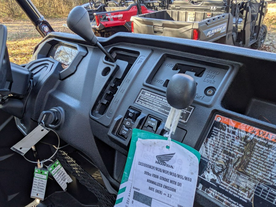 2025 Honda Pioneer 1000 Deluxe