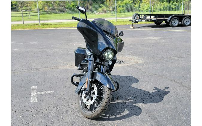 2019 FLHXS - Harley-Davidson®