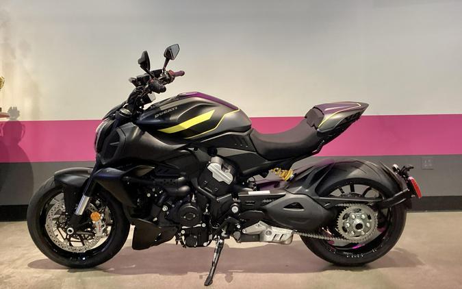 2026 Ducati Diavel V4