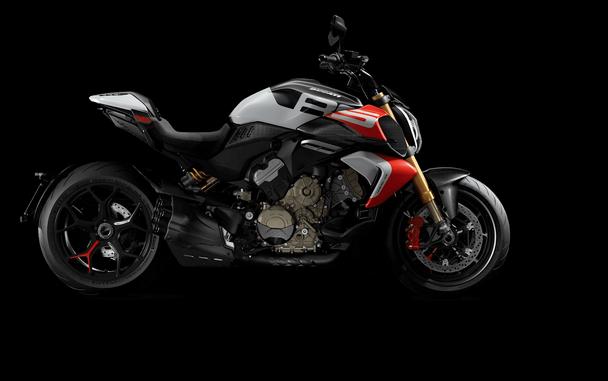 2026 Ducati Diavel V4