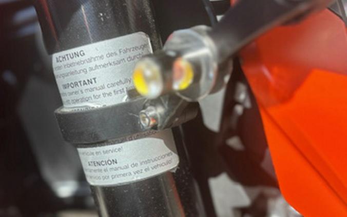 2022 KTM Duke 890 GP