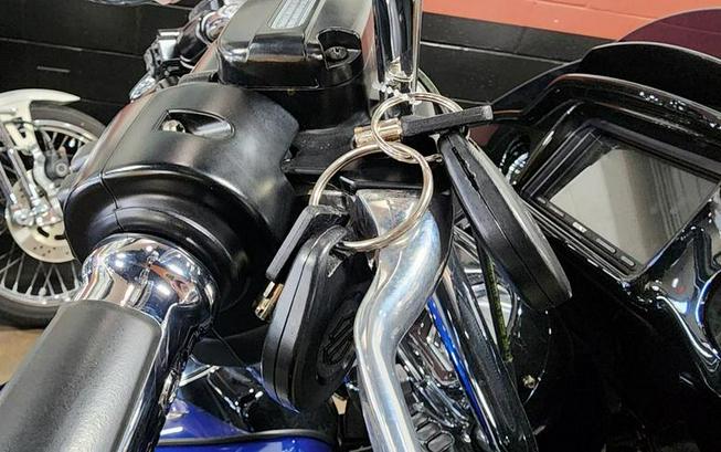 2015 Harley-Davidson® FLTRXS - Road Glide® Special