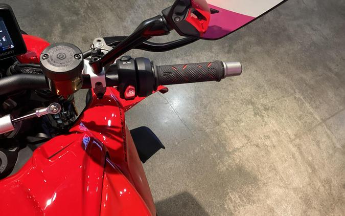 2026 Ducati Streetfighter V4