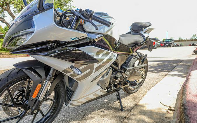 2026 CFMOTO 300 SS