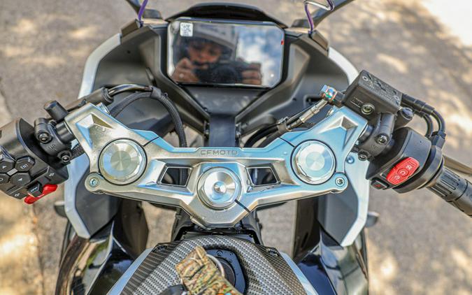 2026 CFMOTO 300 SS
