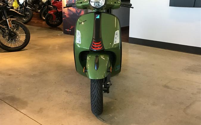 2027 Vespa GTS 310 SuperSport