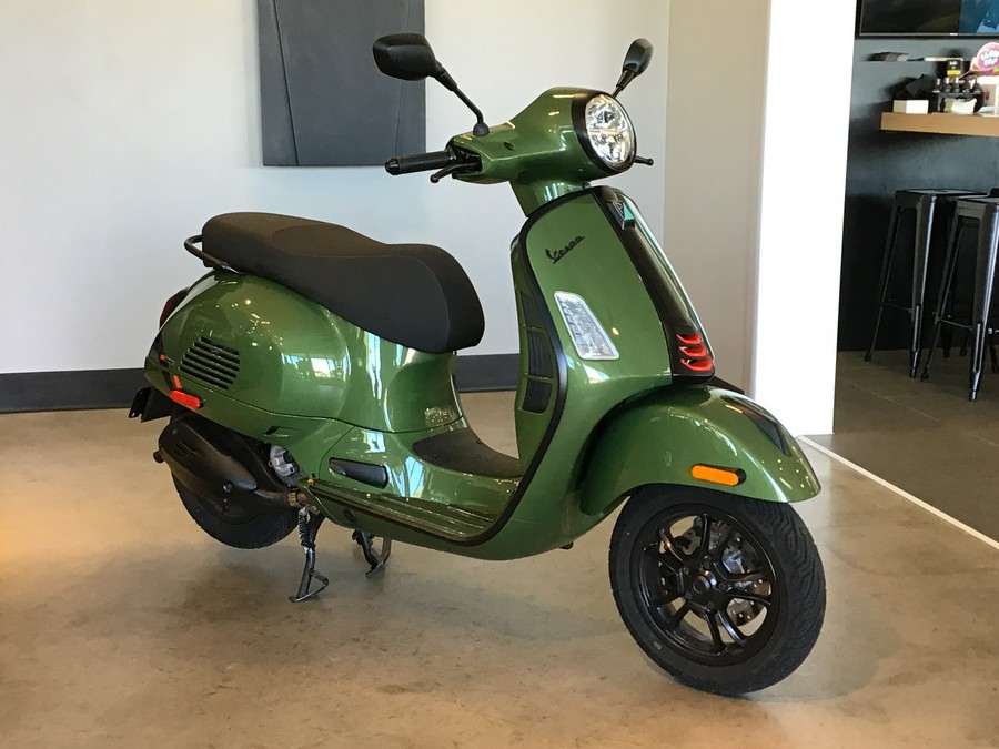 2027 Vespa GTS 310 SuperSport