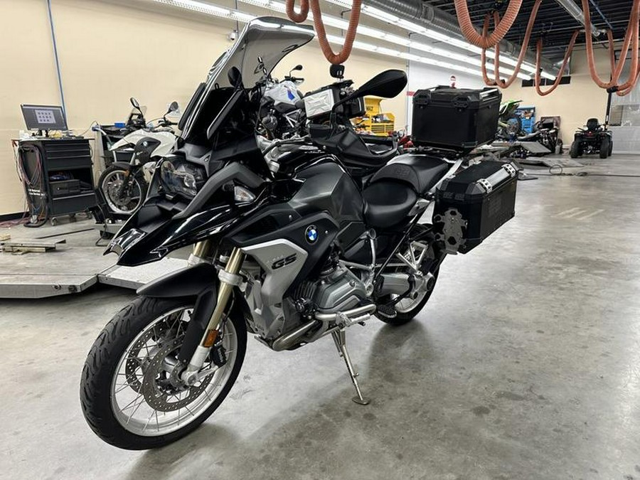 2017 BMW R 1200 GS Premium Black Storm Metallic