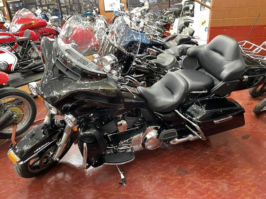 2015 Harley-Davidson® FLHTCU - Electra Glide® Ultra Classic®