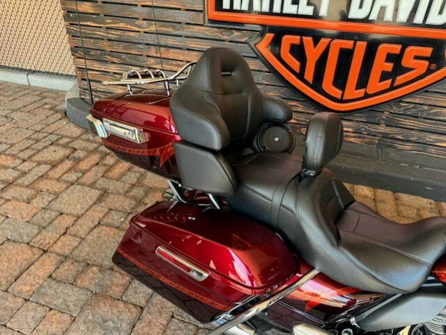 FLHTKSE 2014 CVO™ Electra Glide Ultra Limited®