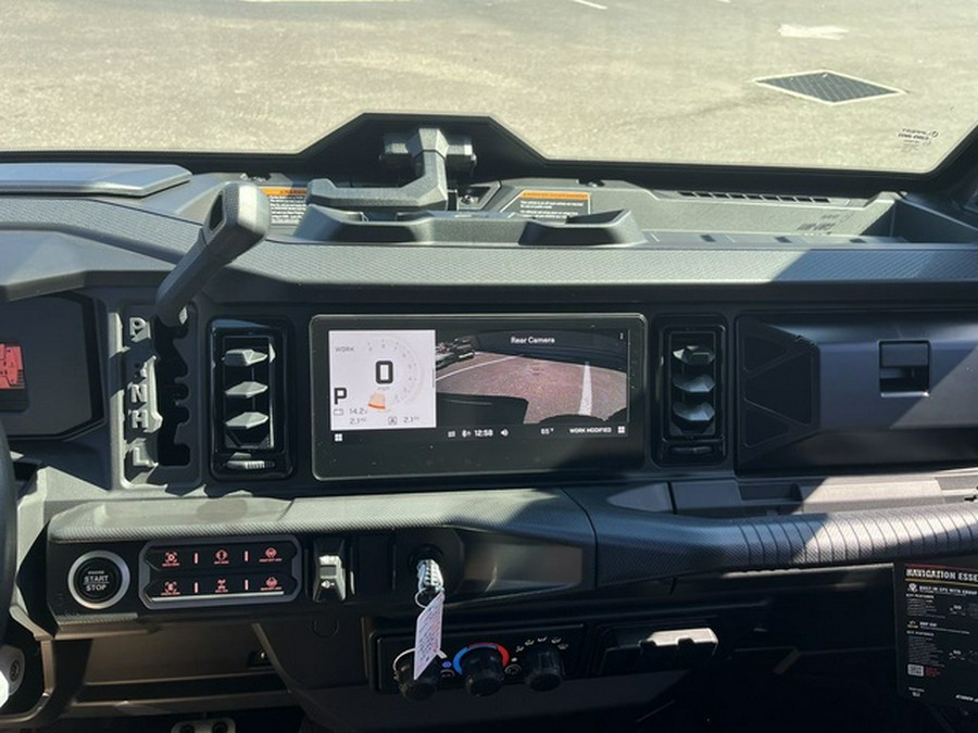 2026 Can-Am Defender MAX Limited HD11