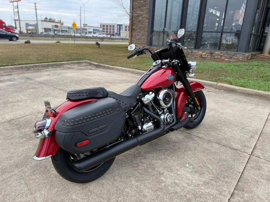 2026 Harley-Davidson® FLHC - Heritage Classic