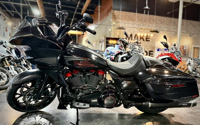 2024 Harley-Davidson® CVO™ Road Glide® ST Raven Metallic