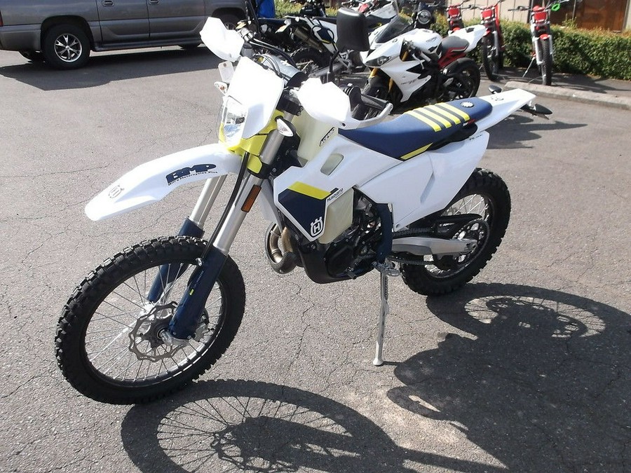 2025 Husqvarna® FE 501s LOADED