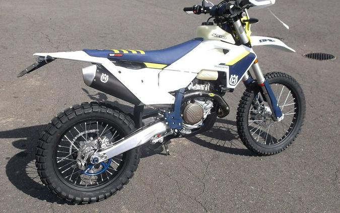 2025 Husqvarna® FE 501s LOADED