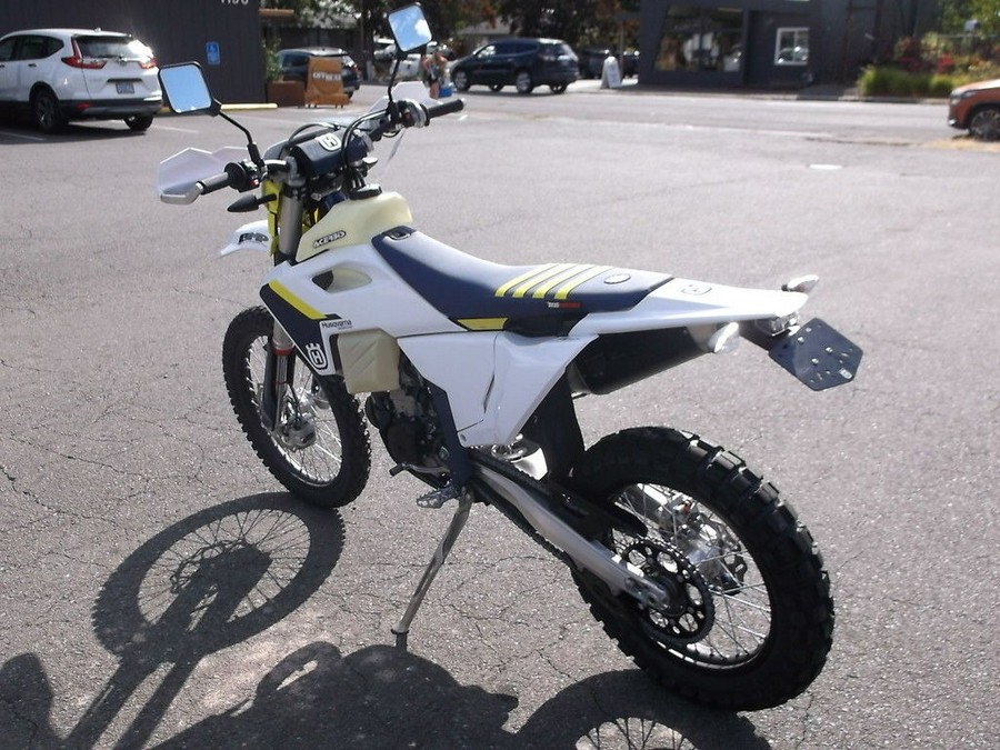 2025 Husqvarna® FE 501s LOADED
