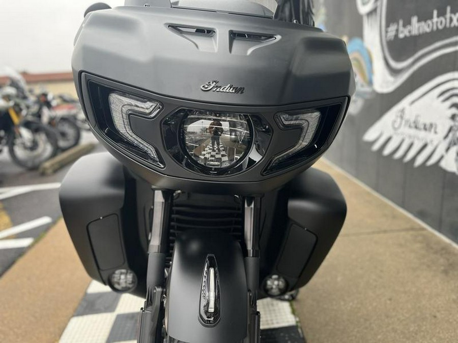 2024 Indian Motorcycle® Pursuit® Dark Horse® Black Smoke