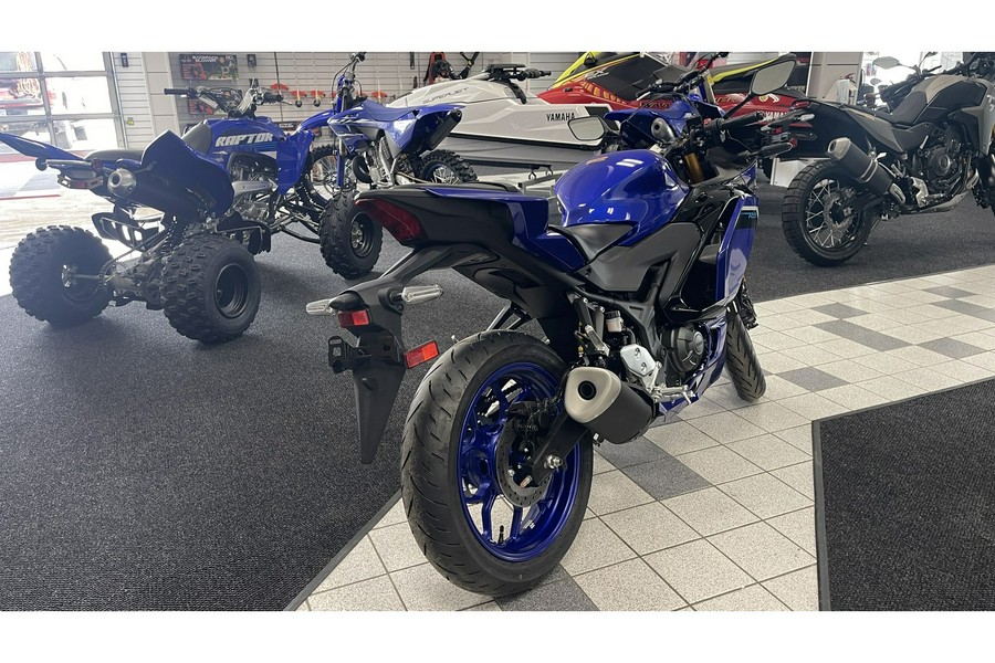 2025 Yamaha R3