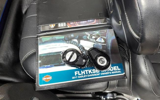 2017 Harley-Davidson® FLHTKSE - CVO™ Limited