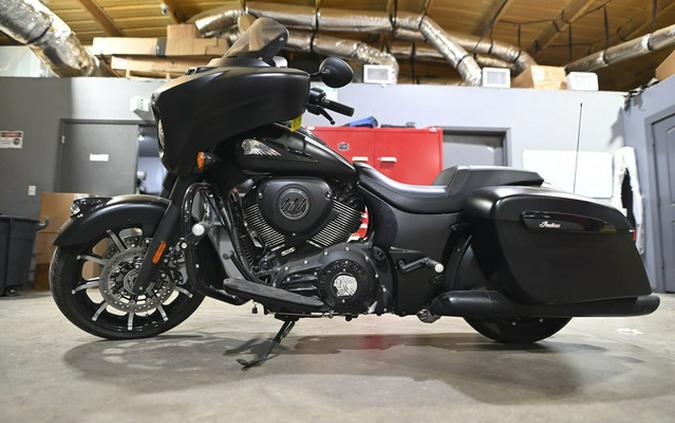 2019 Indian Chieftain Dark Horse Thunder Black Smoke
