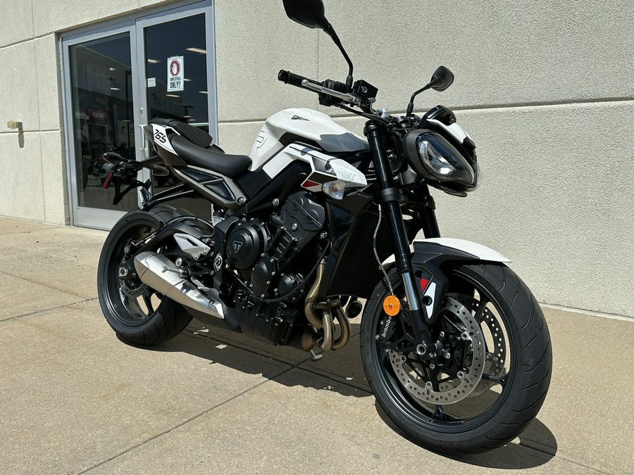 2024 Triumph STREET TRIPLE 765 R