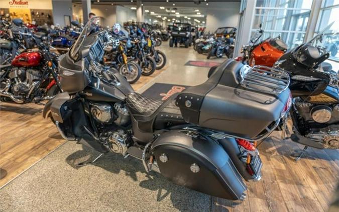 2019 Indian Motorcycle® Roadmaster® Steel Gray Smoke / Thunder Black Smoke