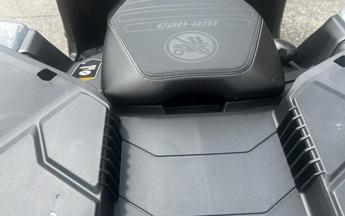 2026 Can-Am Outlander X Mr 1000R Granite Grey