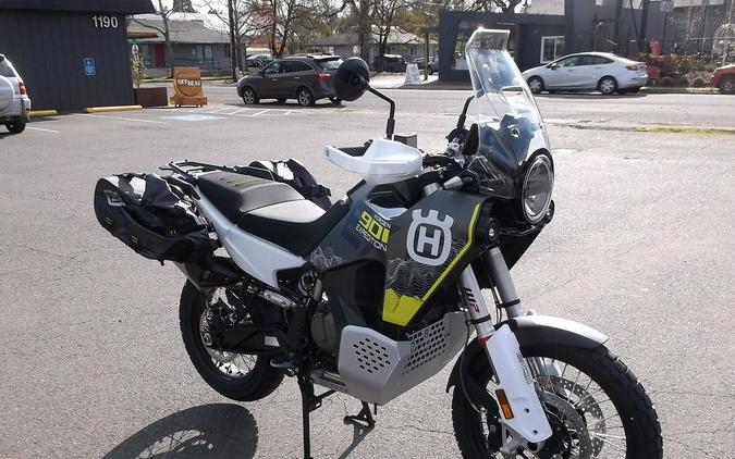 2025 Husqvarna® Norden 901 Expedition