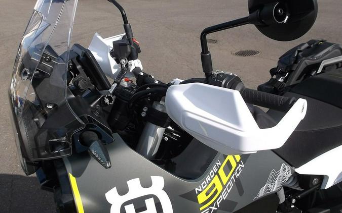 2025 Husqvarna® Norden 901 Expedition