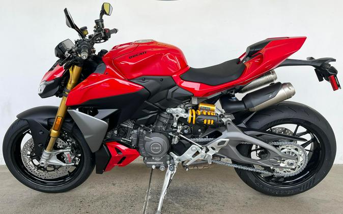2026 Ducati STREETFIGHTER V2S