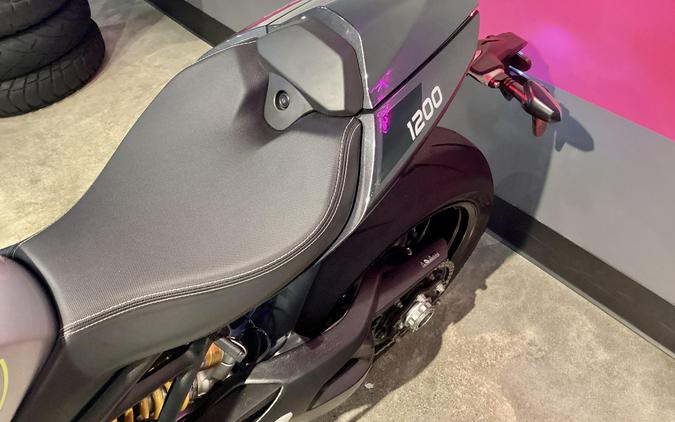 2025 Triumph Speed Triple 1200 RS