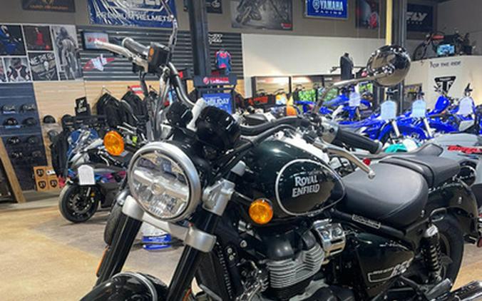 2024 Royal Enfield Super Meteor 650 Interstellar Green